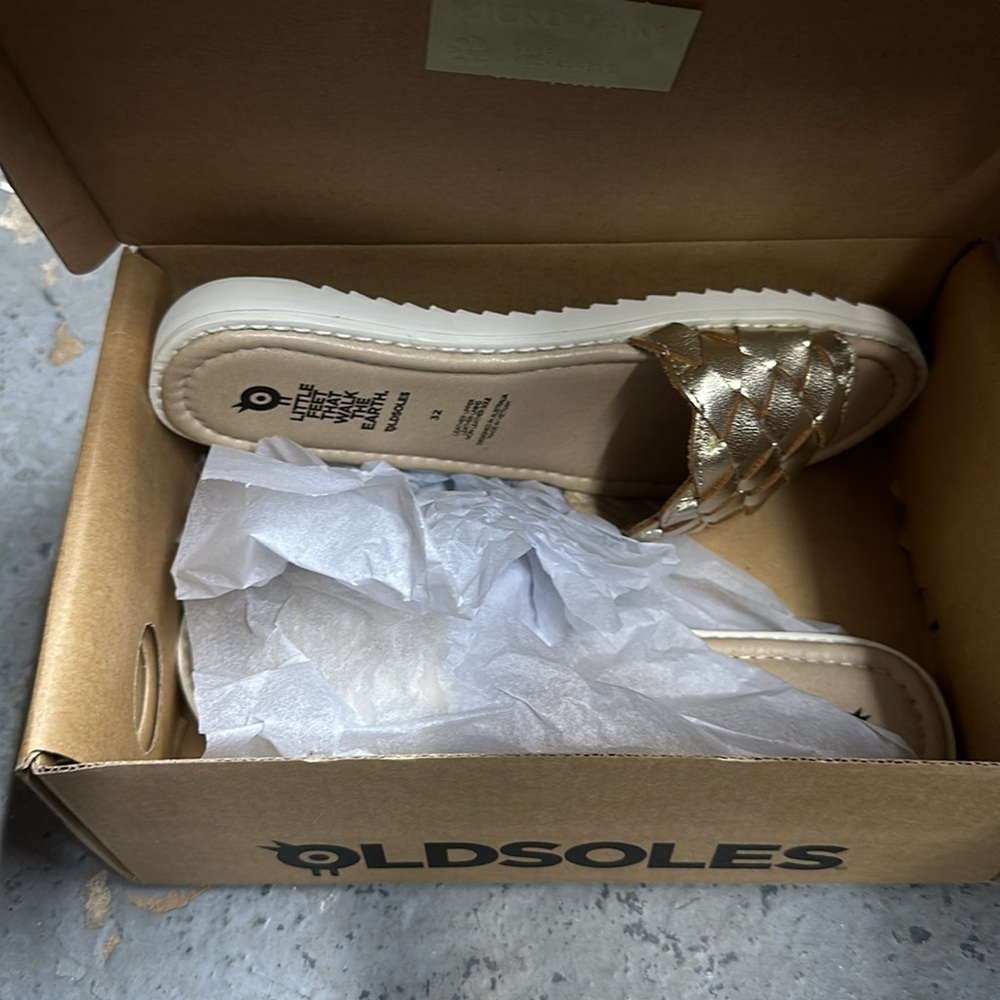 Puff slide gold sandal - Picture 4 of 9